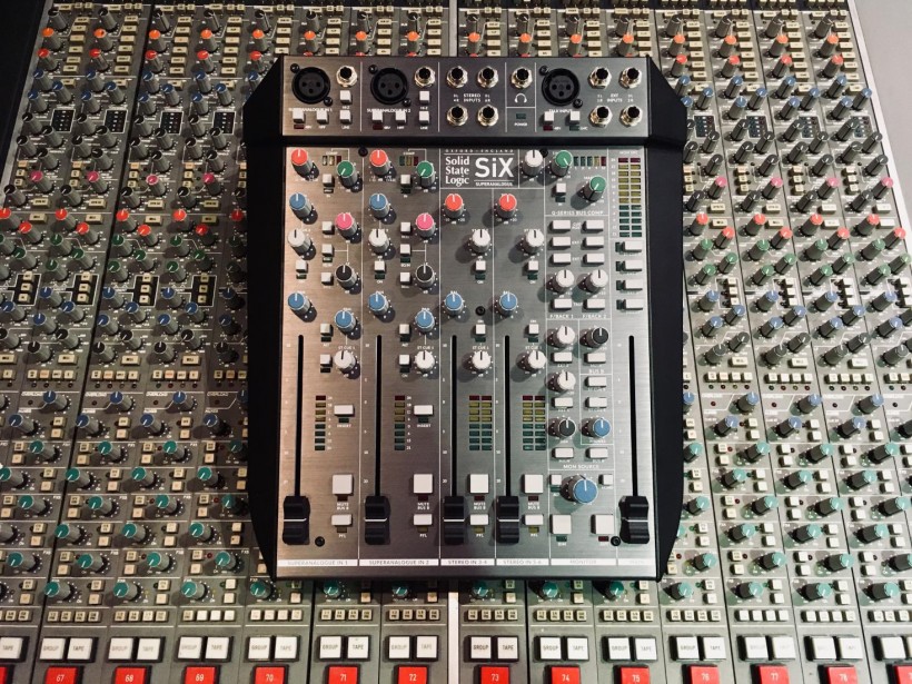 666 到不行的 SSL SiX 小型專(zhuān)業(yè)調(diào)音臺(tái)使用心得